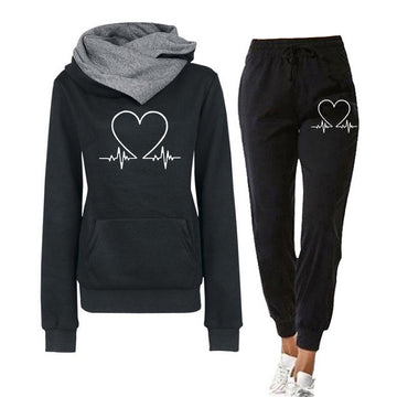 Stylish Heartbeat Print Hoodie and Joggers Set for Women