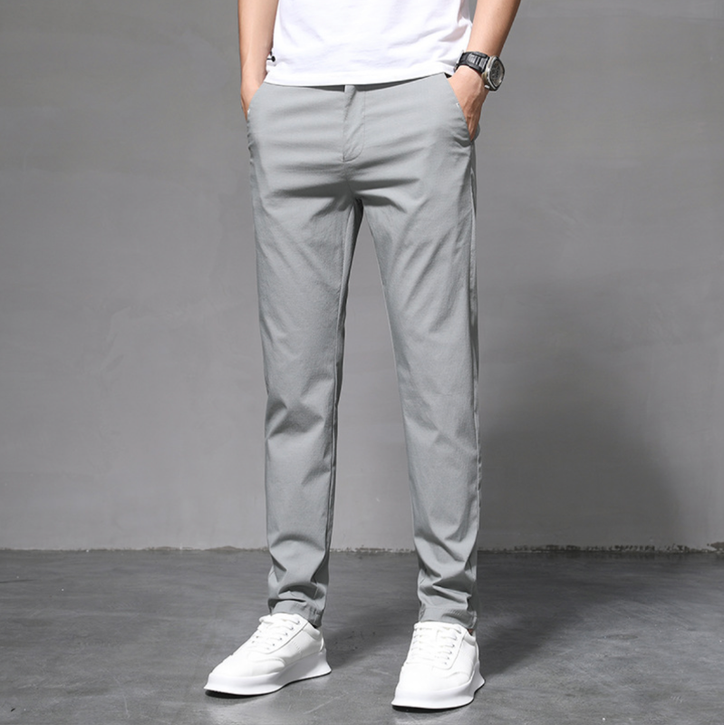 Stylish and Comfortable Slim-Fit Water-Repellent Trousers for Men